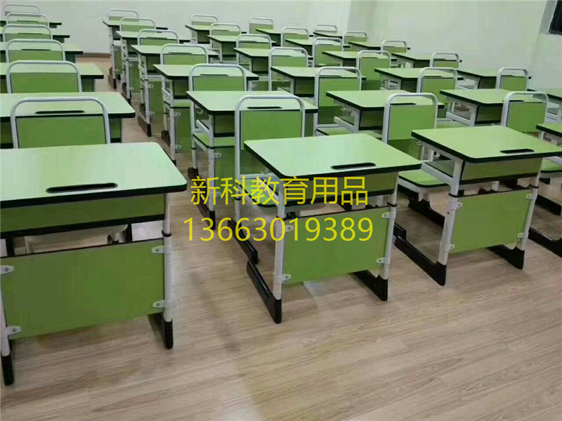单人U8国际课桌椅
